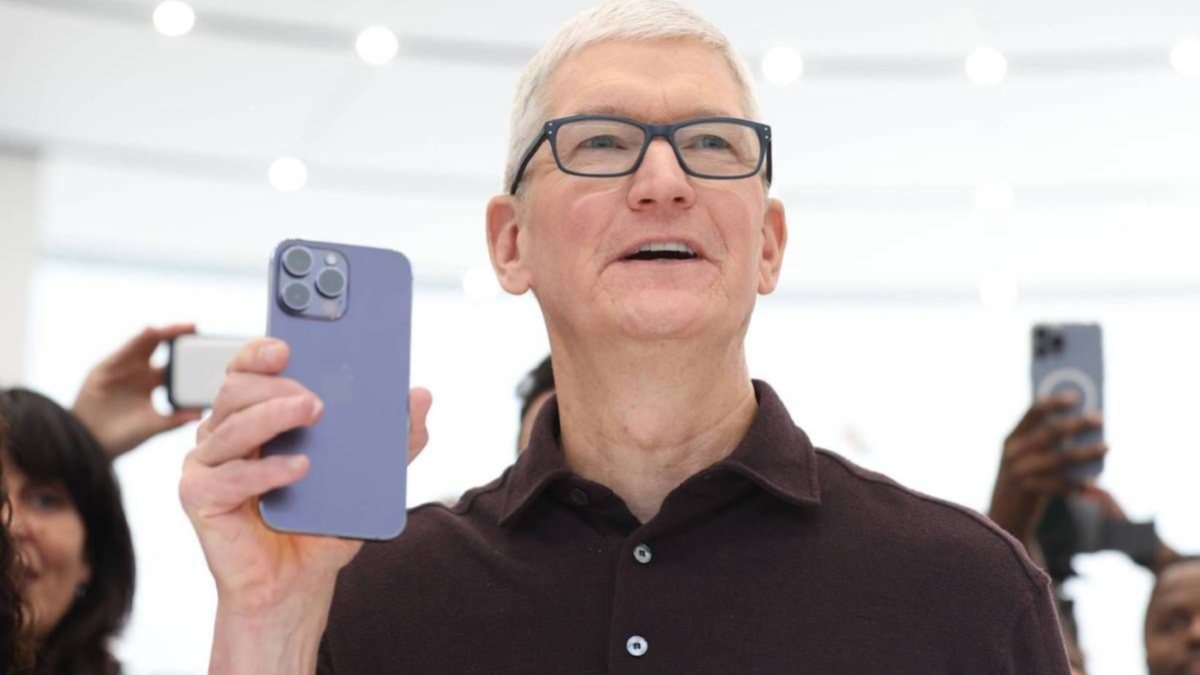 Tim Cook: iPhone 14 Pro'ya olan arza yetişemiyoruz
