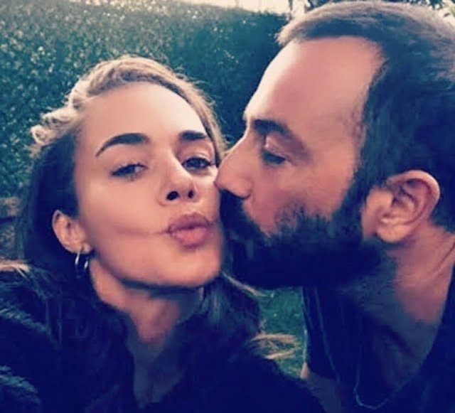 Hakan Baş'tan Bensu Soral'a romantik kutlama #1