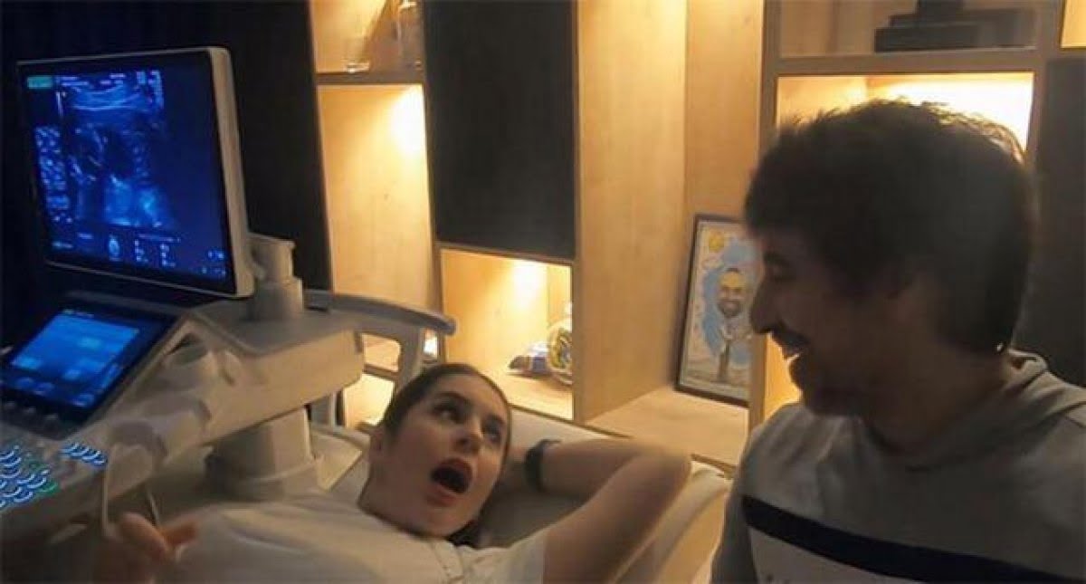 Ayça Erturan'ın kızı olacak #1