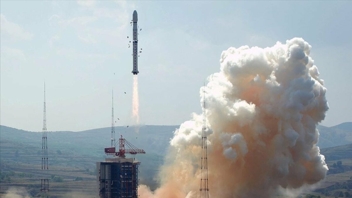 Çin, Pekin-3B isimli gözlem uydusunu fırlattı