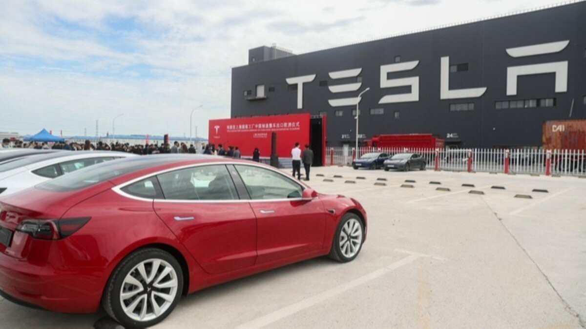 Tesla, Çin fabrikasını daha da büyüttü